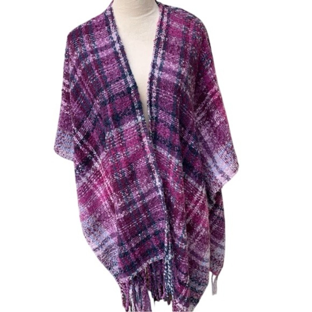 WOOLRICH. Beautiful Purple/Amethyst/Blue Colored Shawl/Wrap.Fringe. Plai…